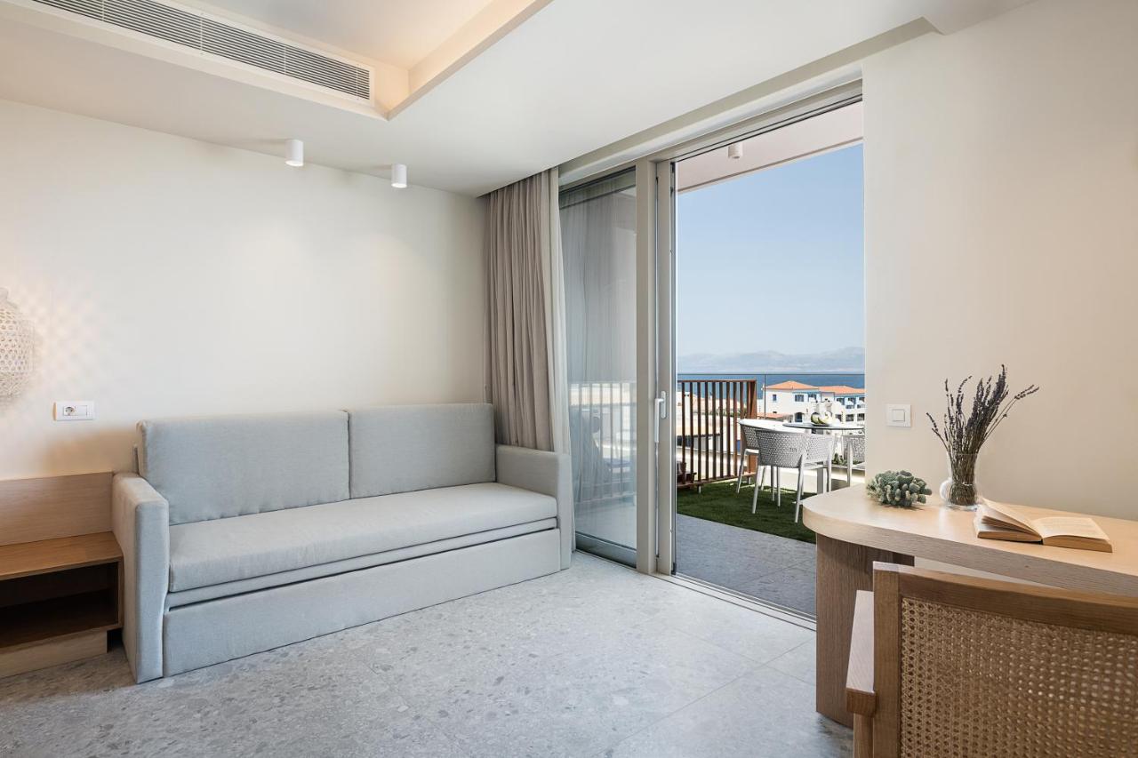Romantica Hotel Apartments Agia Pelagia  Экстерьер фото