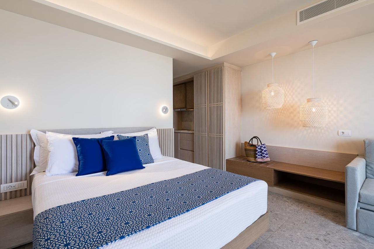 Romantica Hotel Apartments Agia Pelagia  Экстерьер фото