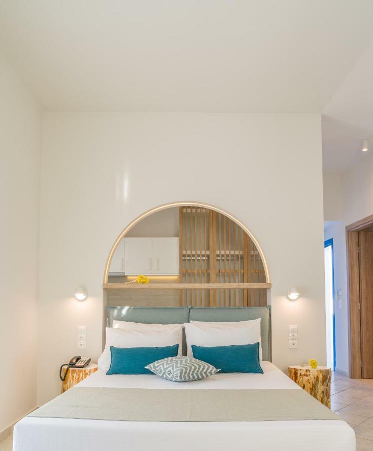 Romantica Hotel Apartments Agia Pelagia  Экстерьер фото